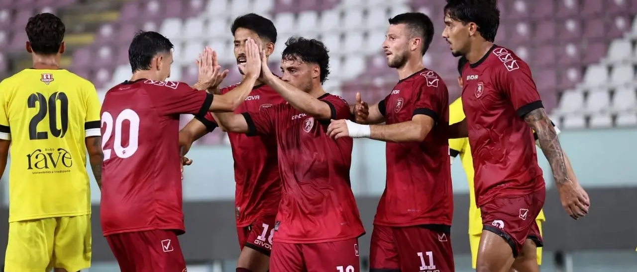 Coppa Italia (Serie D), impatto devastante della Reggina: debutto show al Granillo e Praiatortora battuto 7-0\n