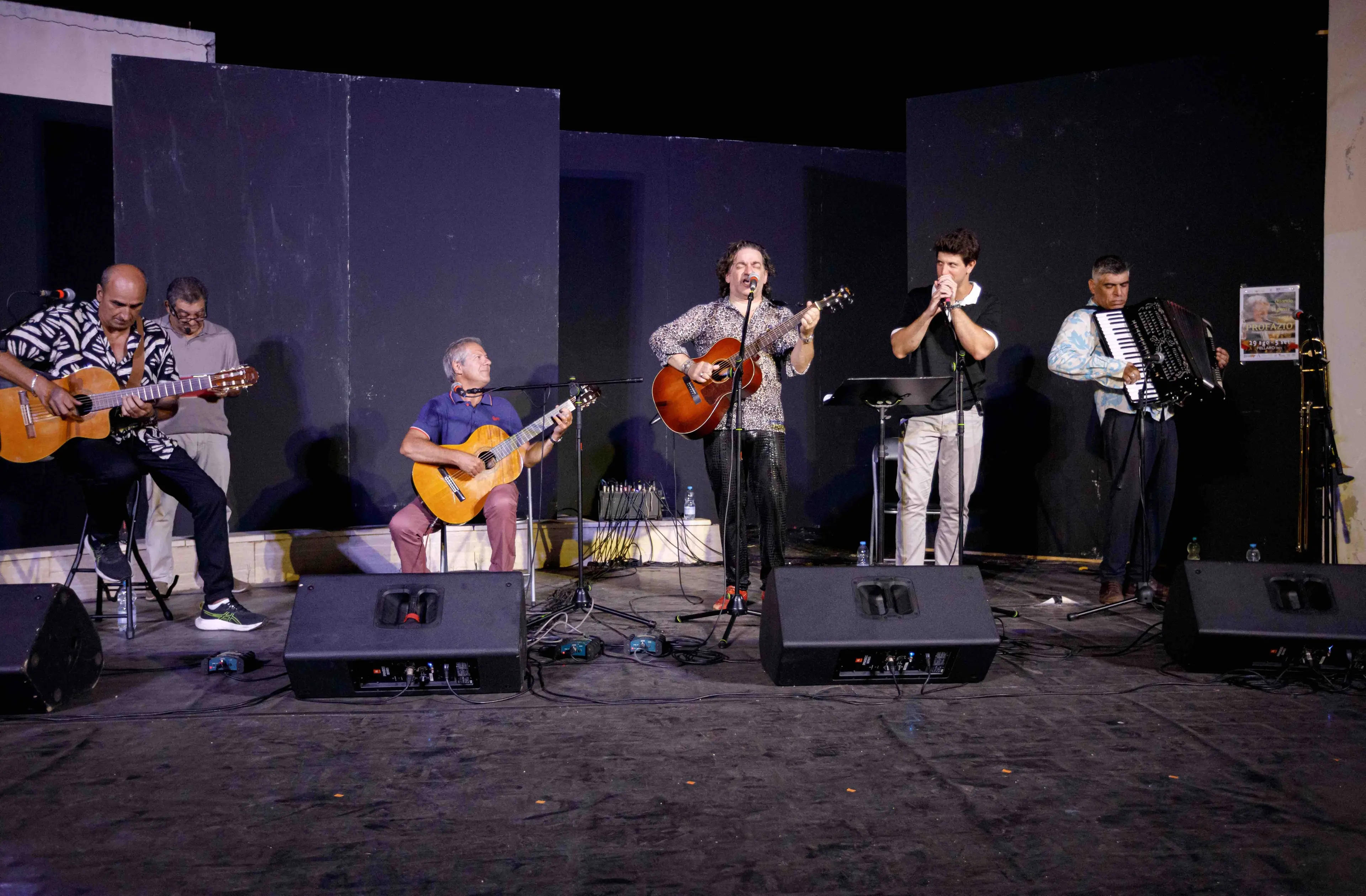 «Quando la gente canta Profazio», a Pellaro l’omaggio al “Mastro Cantaturi” tra musica e memoria\n