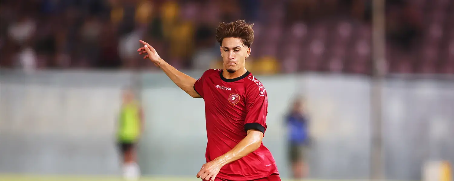 Reggina, frattura scomposta della clavicola per Palmieri: sarà operato\n