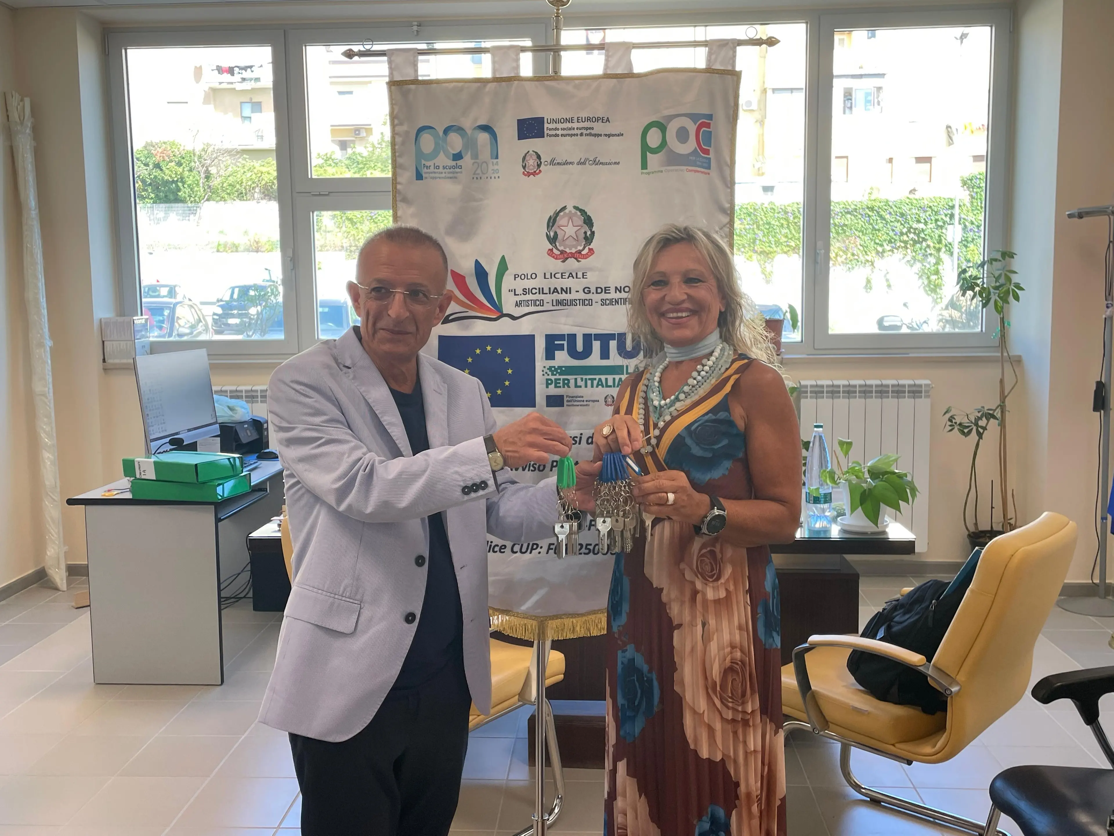 Liceo\u00A0Scientifico\u00A0di\u00A0Catanzaro, la\u00A0Provincia consegna le chiavi della nuova sede di via Platani\u00A0\n