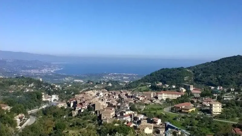 Davoli,150mila euro dalla PAC per Via Santa Lucia: più sicurezza e nuova illuminazione nel borgo\n