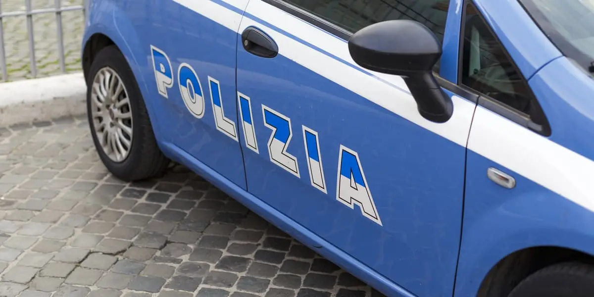 Violenza domestica a Crotone, scatta il fermo per un uomo: «Quadro di ripetuti episodi»\n