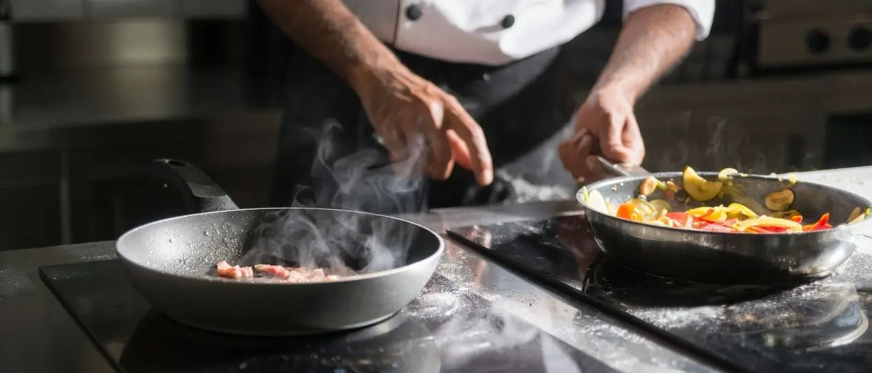 Catanzaro si prepara alla “Cena straordinaria”: mille posti a tavola e sei chef stellati per celebrare i sapori della Calabria\n