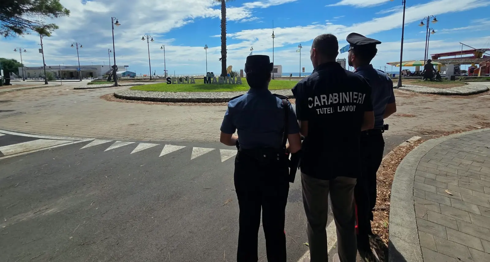 Sellia Marina, lavoratori in nero, cibo non tracciato e carenze\u00A0igienico-sanitario: chiuso ristorante dai Carabinieri\u00A0\n
