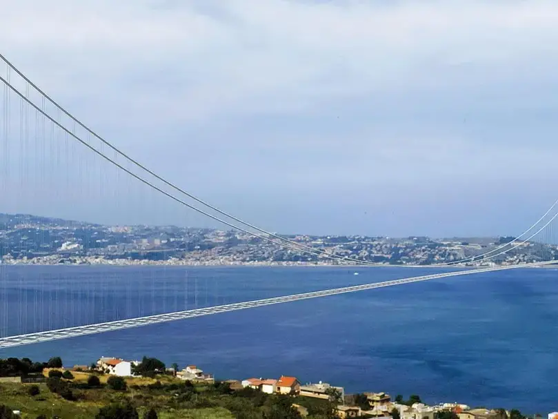 Ponte sullo Stretto, sì o no: il vero tema è capire cosa viene prima nell’agenda della Calabria