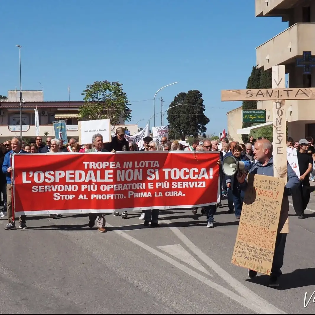 Ospedale di Tropea, riparte la mobilitazione: «Servono medici e Radiologia». Il Comitato prepara una nuova manifestazione pubblica\n