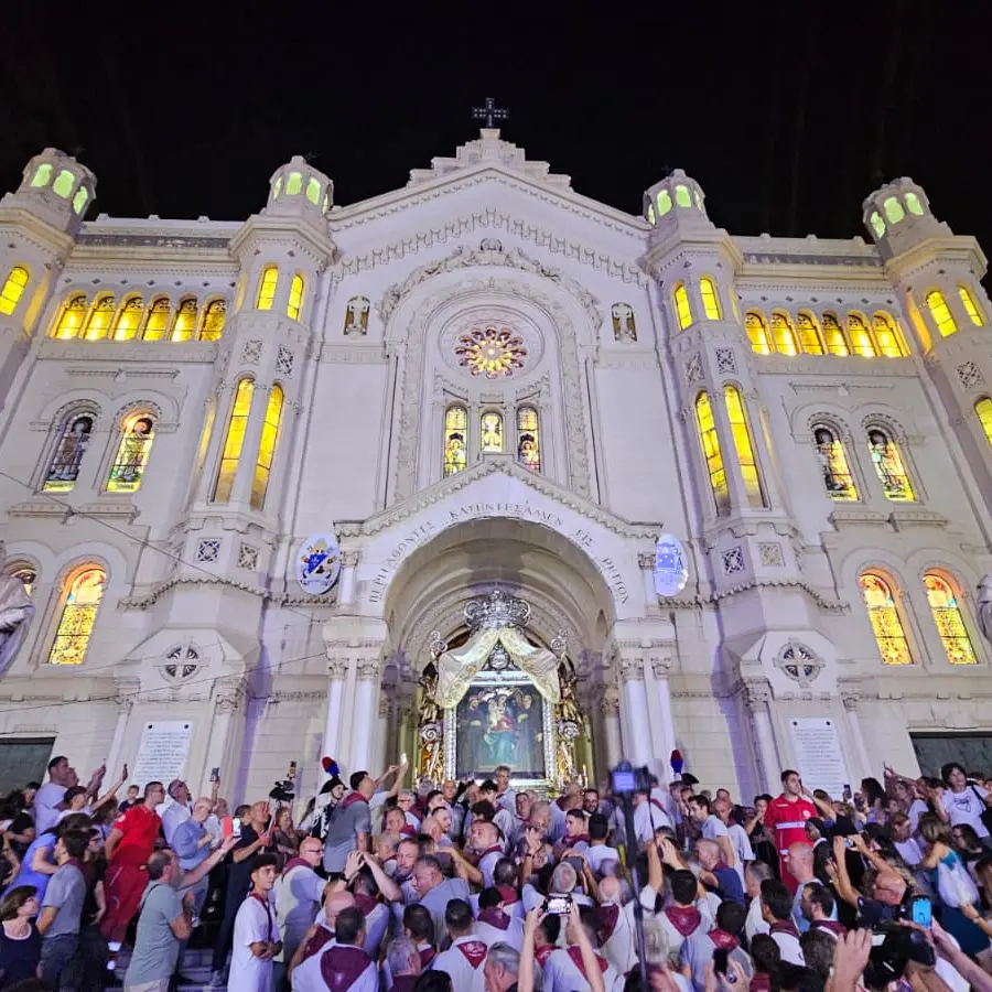 A palazzo Campanella\u00A0dodici artisti in mostra tra Fede e identità per celebrare la Madonna della Consolazione\n