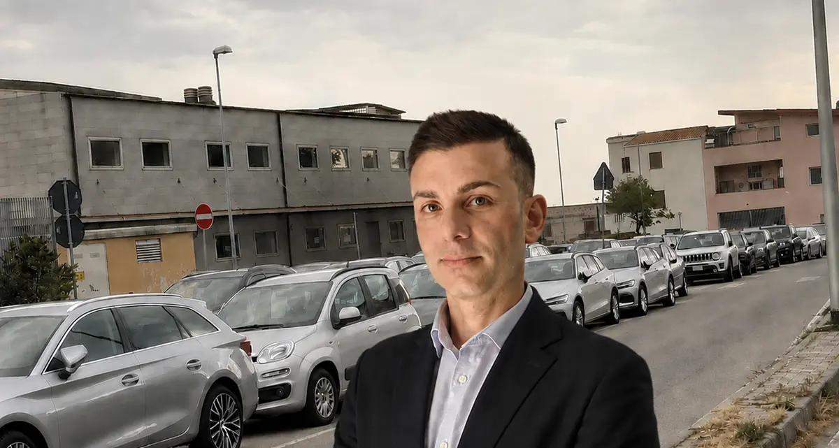 Reggio, sei stalli di sosta a tempo limitato in via Valentino vicino alla scuola\n