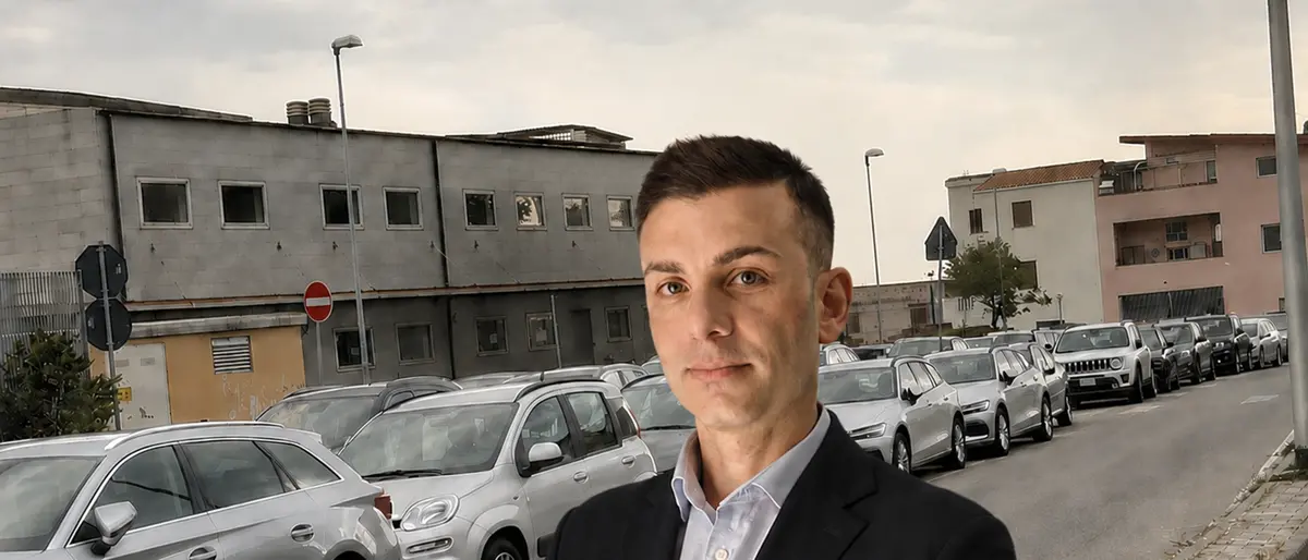 Reggio, sei stalli di sosta a tempo limitato in via Valentino vicino alla scuola\n