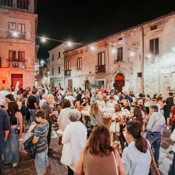 Dal Gaglioppo al Magliocco dolce, Grimaldi Enoica racconta la Calabria del vino tra cultura, territorio e innovazione\n