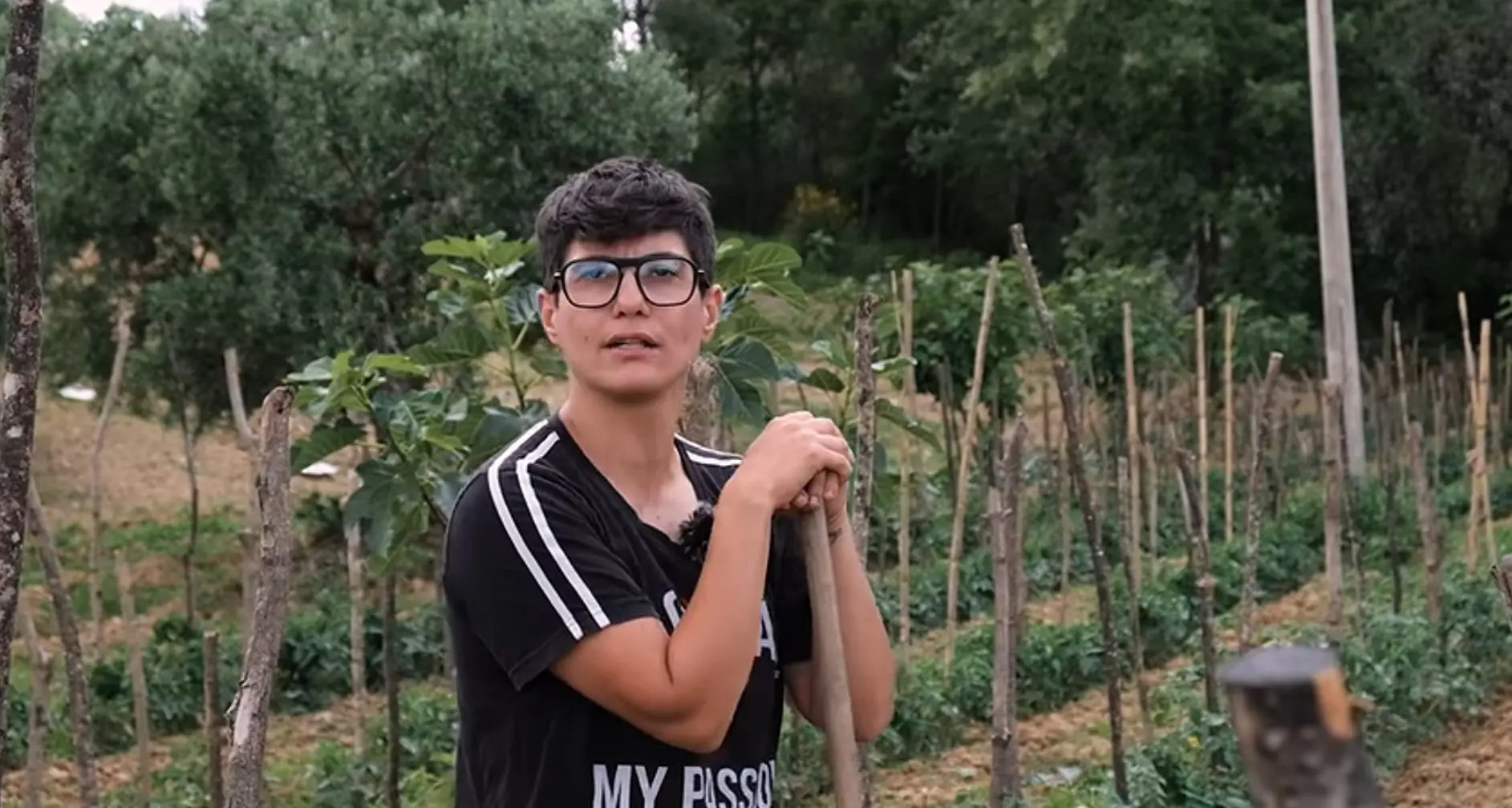 «Mani sporche che sanno di dignità»: la giovane contadina calabrese che ha scelto di vivere sola in campagna\n
