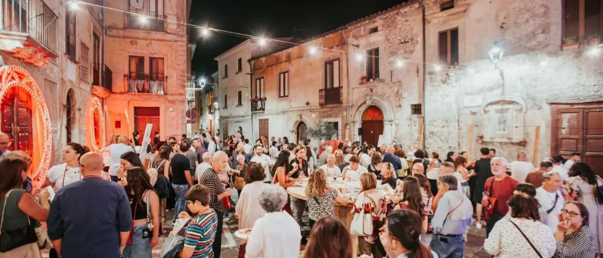 Grimaldi Enoica 2026, il Savuto racconta il vino calabrese tra masterclass, talk e premi\n
