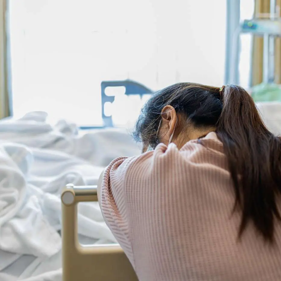 Il Veneto approva la legge sul suicidio assistito, Zaia: «Risposta concreta a chi vive in condizioni di sofferenza estrema»\n