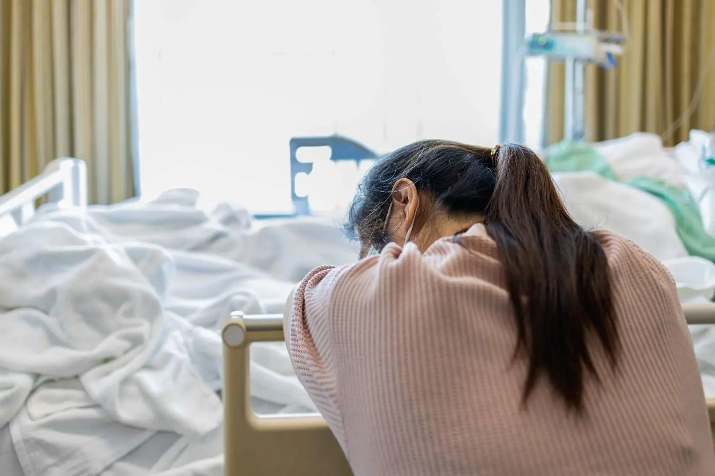 Il Veneto approva la legge sul suicidio assistito, Zaia: «Risposta concreta a chi vive in condizioni di sofferenza estrema»\n