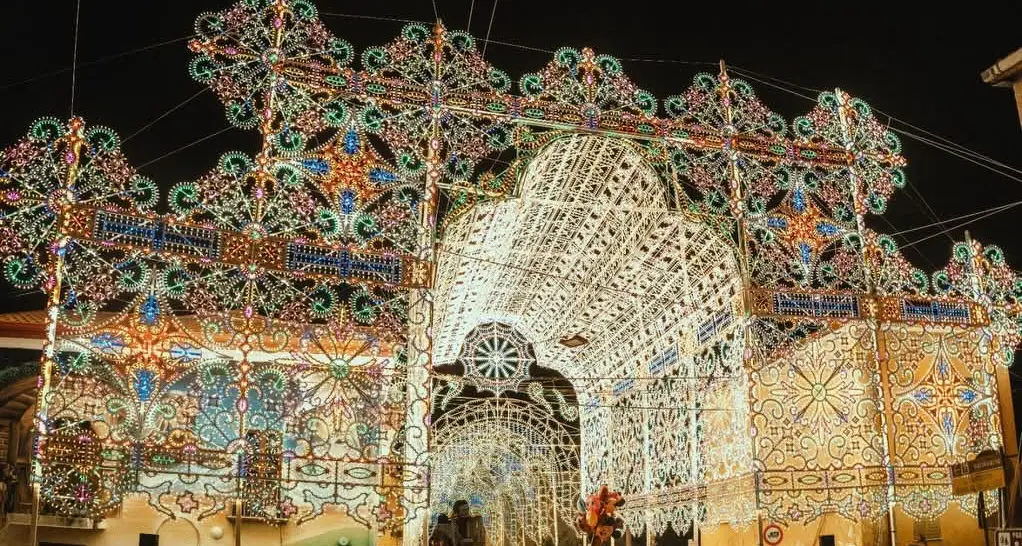 San Pietro Magisano accende il cielo, al via la settima edizione di LuceFest\n