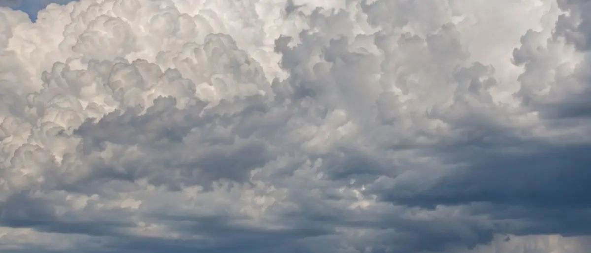 Meteo Calabria, domani mattinata soleggiata e temporali pomeridiani su aree interne e Ionio\n