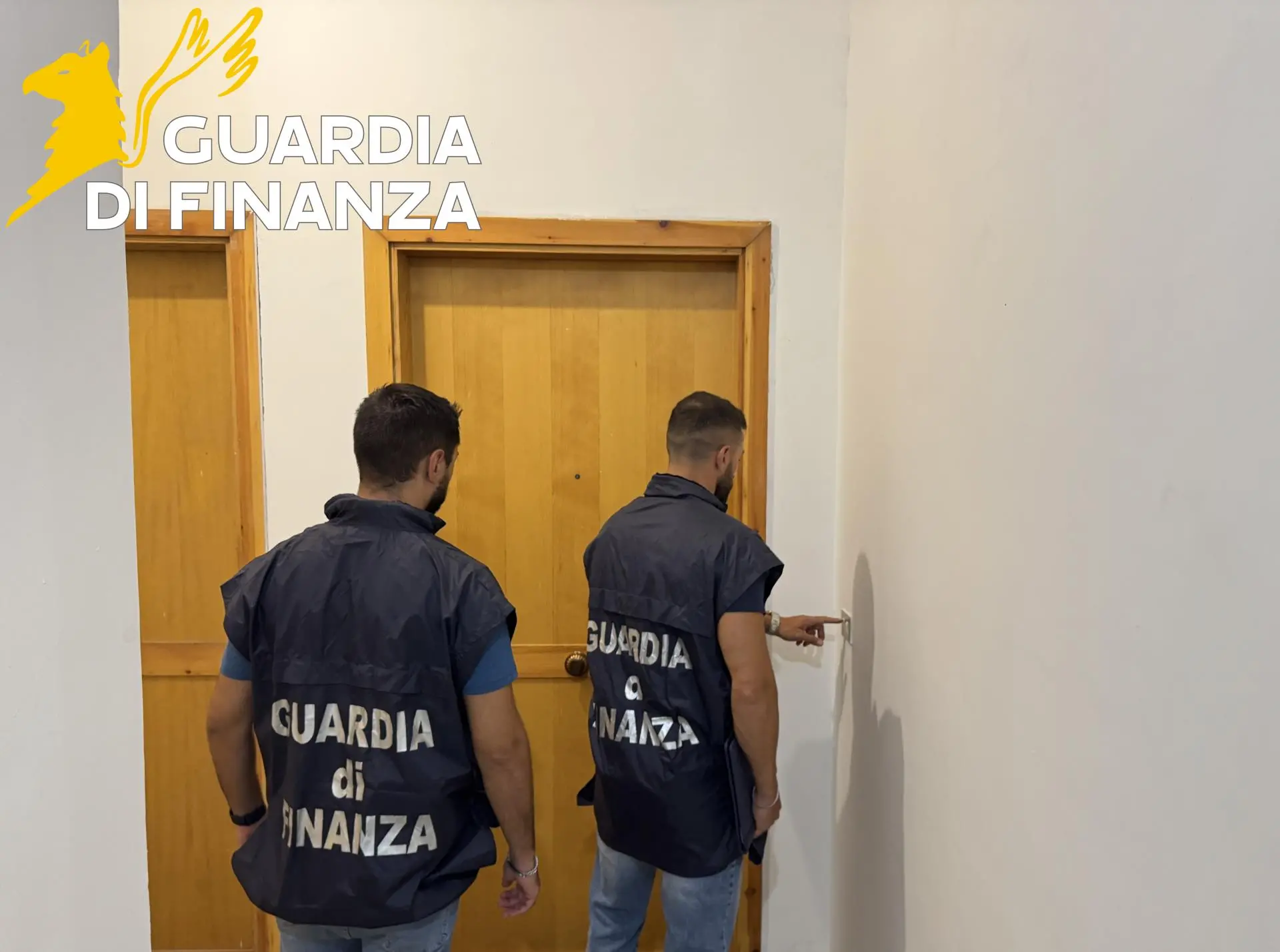 Cirò Marina, albergo fantasma fittava camere a 2.400 euro per due settimane: 190 ospiti e oltre 50mila euro non dichiarati\n