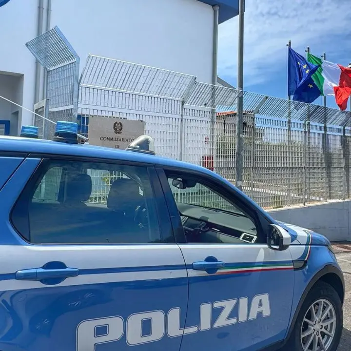 <p>Diamante, cocaina e hashish trovati in un ristorante: due arresti durante i controlli</p>