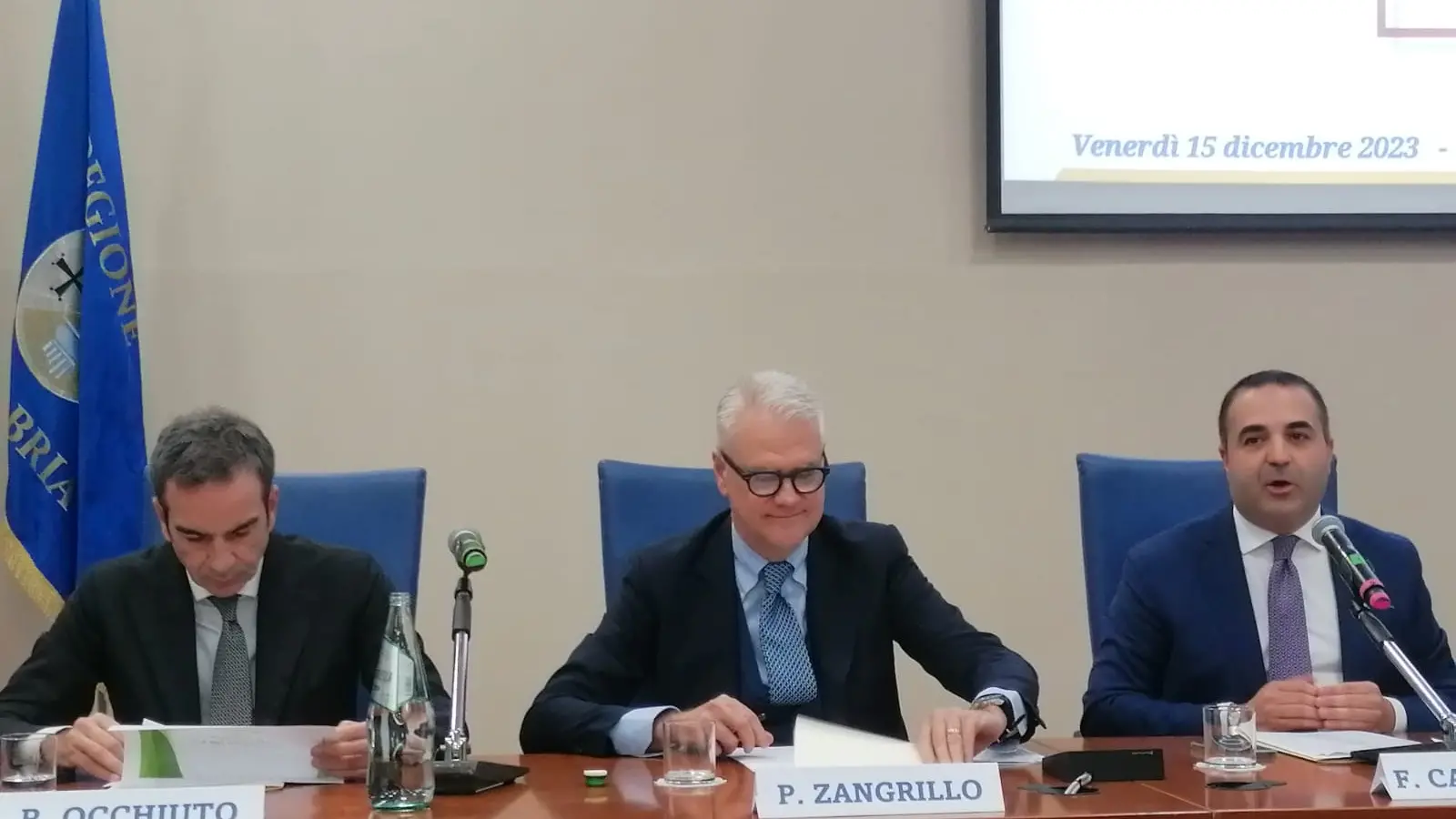 <p>Occhiuto: «<span style=\"color:hsl(0, 75%, 60%);\">Il “complotto” con Zangrillo </span>per far fuori Tajani? Non esiste, ho buoni rapporti con tutti»</p>
