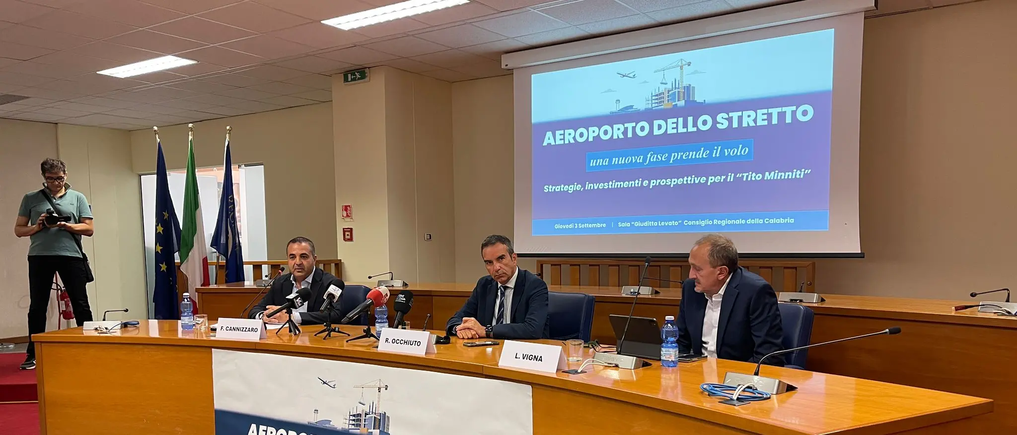 Tito Minniti, sulla winter season Vigna e Occhiuto rassicurano: «Più voli e passeggeri. Bergamo farà numeri migliori di Londra»\n