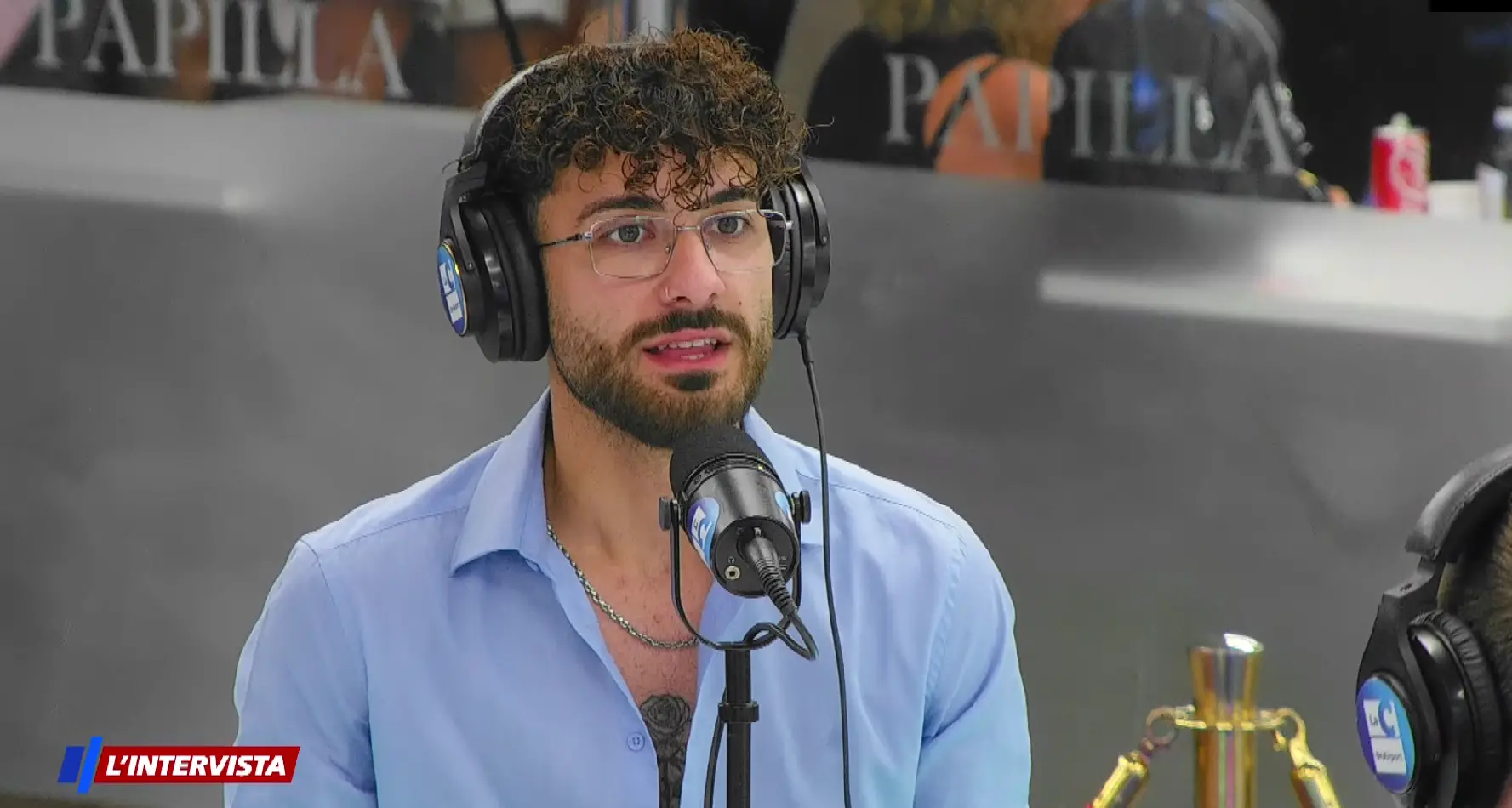Rocco Vitaliano, lo stilista di Girifalco che porta la tessitura calabrese nel mondo a 22 anni: «Perché ho scelto di restare»\n