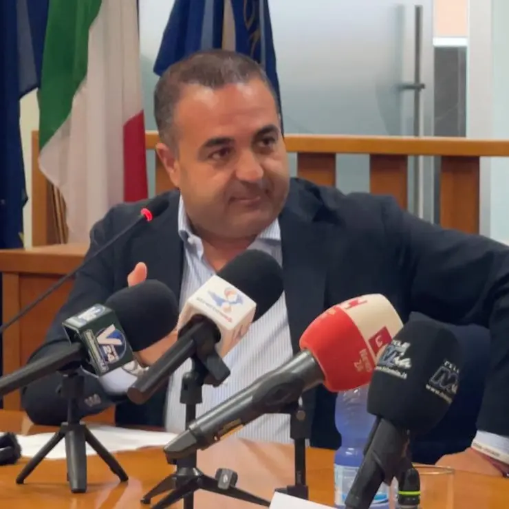 Cannizzaro rilancia l’asse Reggio-Messina: «Con Sacal lavoriamo al pontile e alla stazione dell’aeroporto»\n