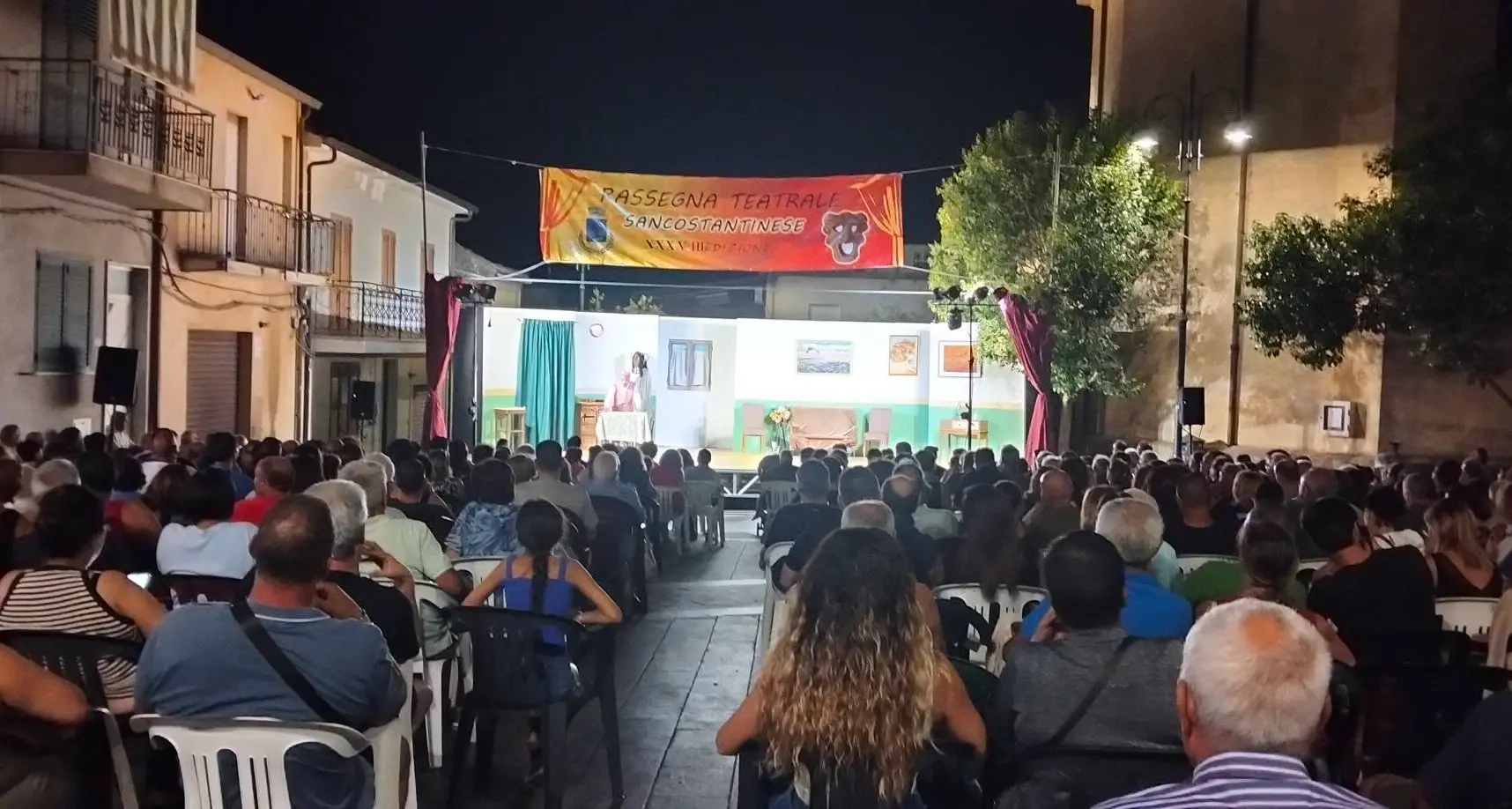 San Costantino Calabro, marea di spettatori alla 38esima edizione della Rassegna teatrale:\u00A0i vincitori\n