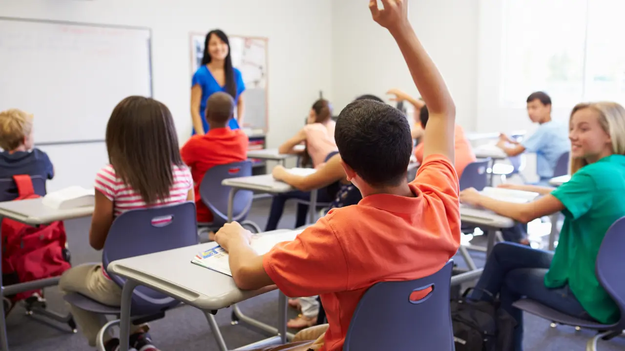 Scuola, la Uil Calabria: «Il precariato è ormai elemento strutturale. La continuità didattica si costruisce con la stabilità»\n
