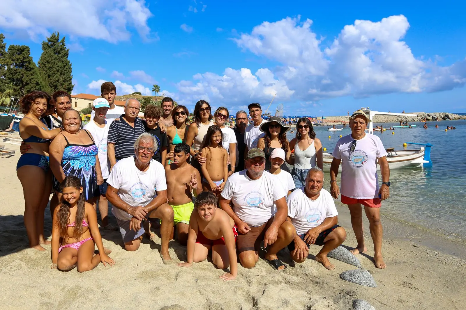 Briatico, alla scoperta della Costa degli Dei con i ragazzi di “Un’estate per tutti”: una giornata in mare con i ragazzi del progetto\n