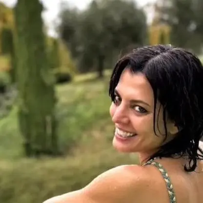Rapisce l’ex compagna, la getta dal cavalcavia sull’autostrada e poi si toglie la vita lanciandosi nel vuoto\n
