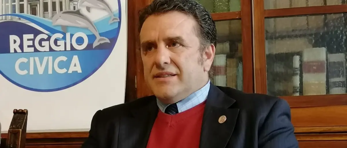Aeroporto dello Stretto, Reggio Civica contro il taglio delle rotte internazionali: «Senza collegamenti con l’Europa non può esistere un vero sviluppo turistico»\n