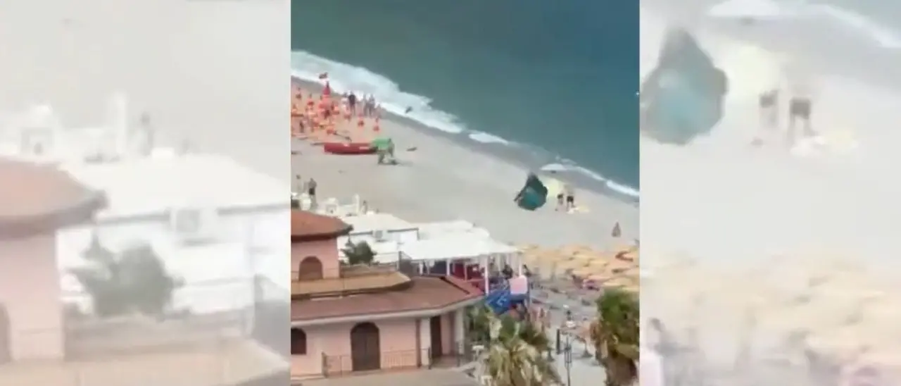 Tromba marina in spiaggia a Scilla, paura tra i bagnanti:\u00A0volano ombrelloni e lettini –\u00A0IL VIDEO\n