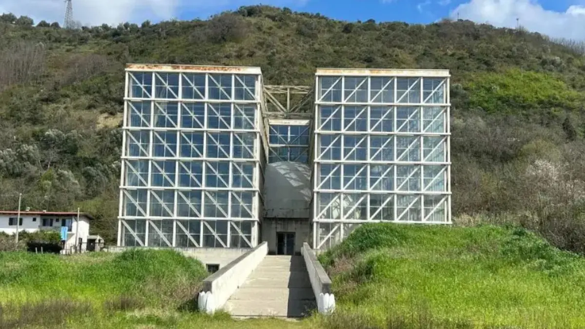 <p>Il Planetario di Cosenza al centro della proposta di Giacomo Mancini per un Museo della Scienza</p>\\n