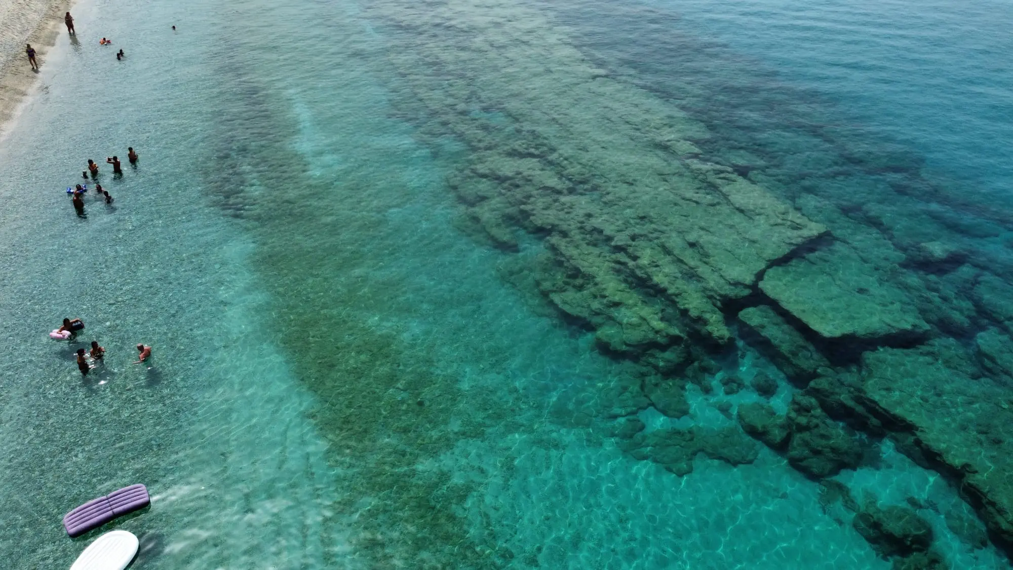 Mare di Zambrone, le analisi escludono contaminazioni di origine fecale: «Parametri nei limiti previsti»\n
