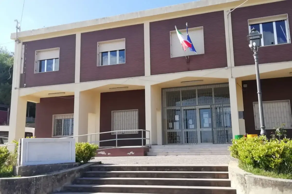 Jonadi, Nazzareno Fialà attacca il sindaco Signoretta: «Promesse tradite e gestione monarchica»\n