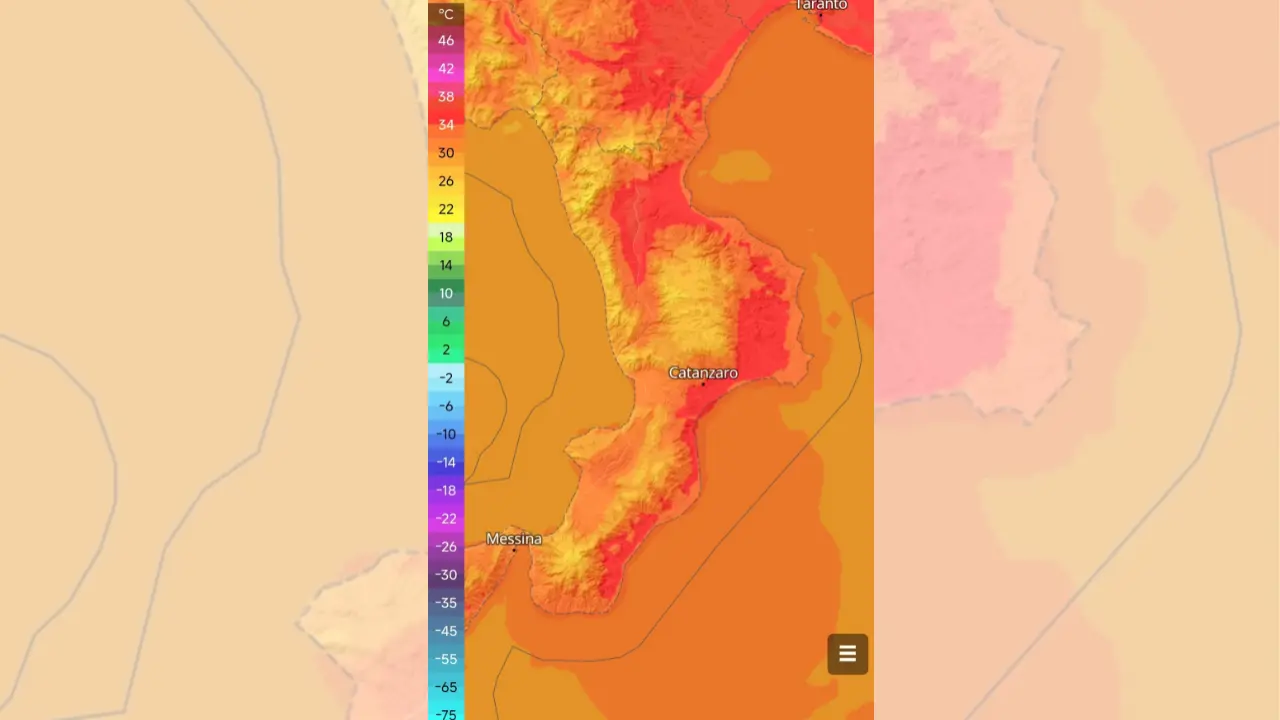 È ancora piena estate in Calabria, afa e caldo nel weekend con punte di 39 gradi: le previsioni\n