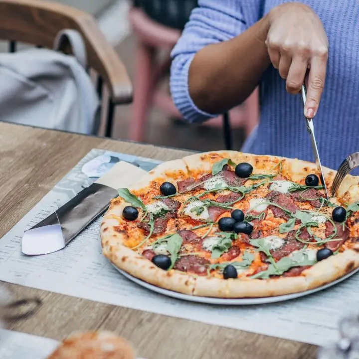 Dal carrello alla pizzeria, Catanzaro è tra le città più convenienti d’Italia: ecco il report\n