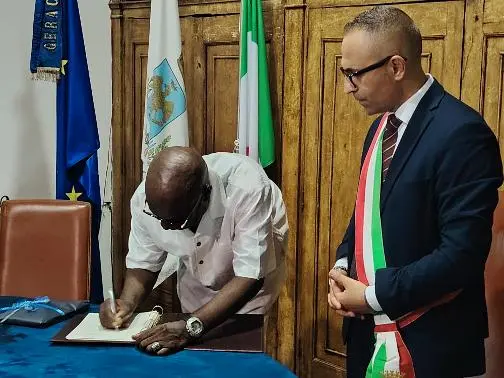 Da Gerace una proposta contro la carenza di sacerdoti e infermieri: la Nigeria possibile ponte tra bisogni italiani, cooperazione e nuove opportunità