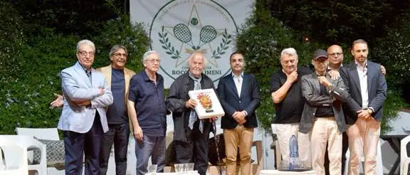 Reggio\u00A0ricorda Tonio Licordari a dieci anni dalla scomparsa: una serata di memoria e giornalismo nel segno dell’eredità lasciata alla città\n