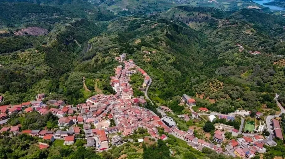 «Il loro sacrificio non può essere dimenticato»: Capistrano pronta a commemorare le vittime di ‘ndrangheta Giuseppe e Giovanni Lo Moro\n