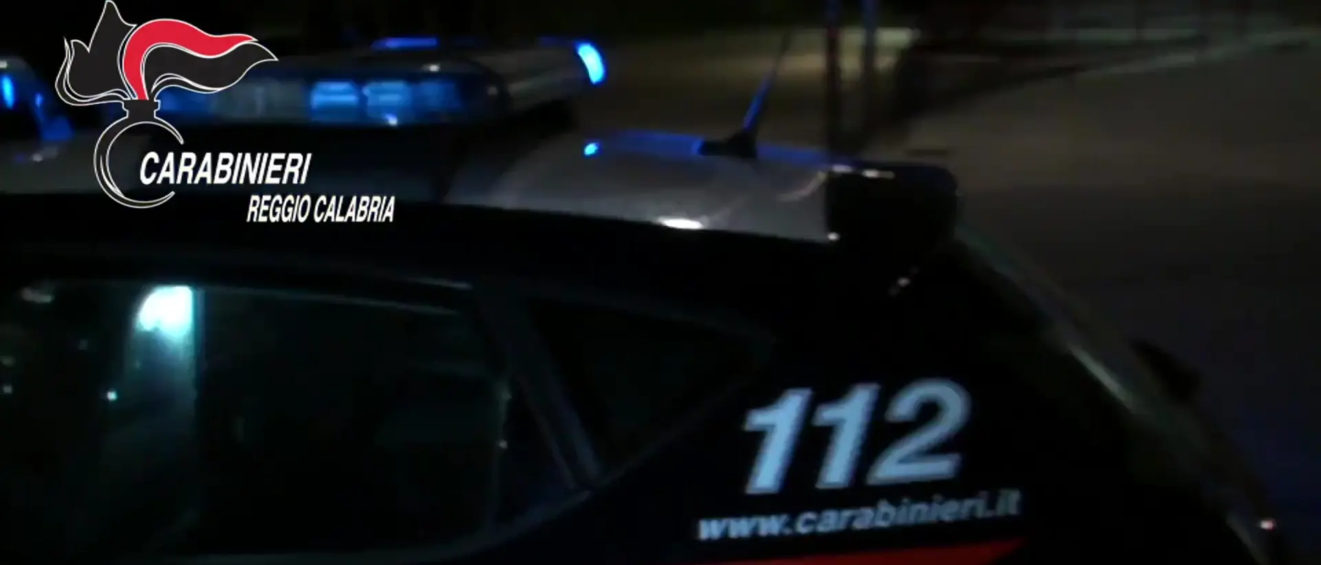 Villa San Giovanni, tenta la rapina in una sala slot ma il proprietario reagisce e lo disarma: arrestato\n