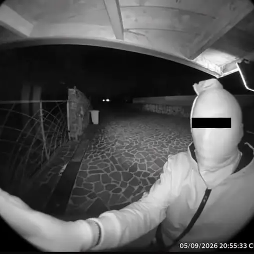 Tentato furto in un’abitazione a Montalto Uffugo, ladro in fuga nelle campagne\n