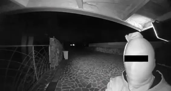 Tentato furto in un’abitazione a Montalto Uffugo, ladro in fuga nelle campagne\n