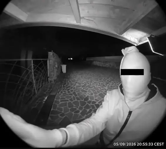 Tentato furto in un’abitazione a Montalto Uffugo, ladro in fuga nelle campagne\n