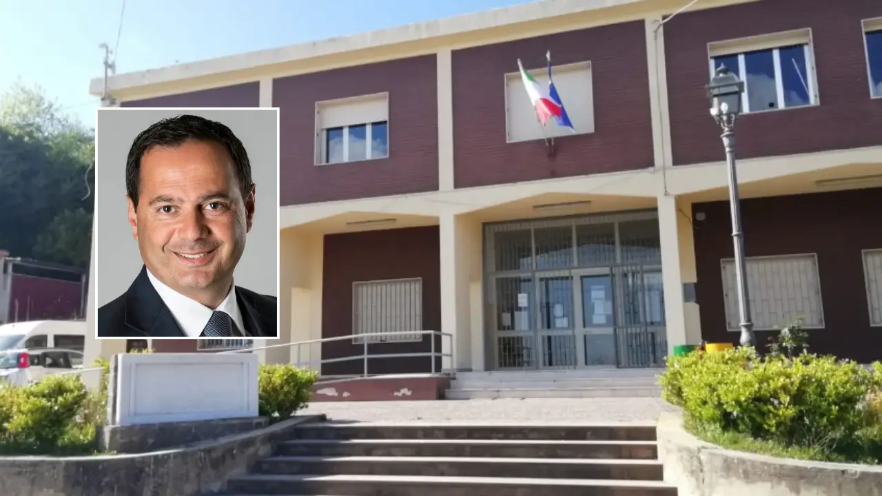 Jonadi, Arena incalza il sindaco Signoretta: «La foto di cantiere sui social non è un'opera conclusa»\n