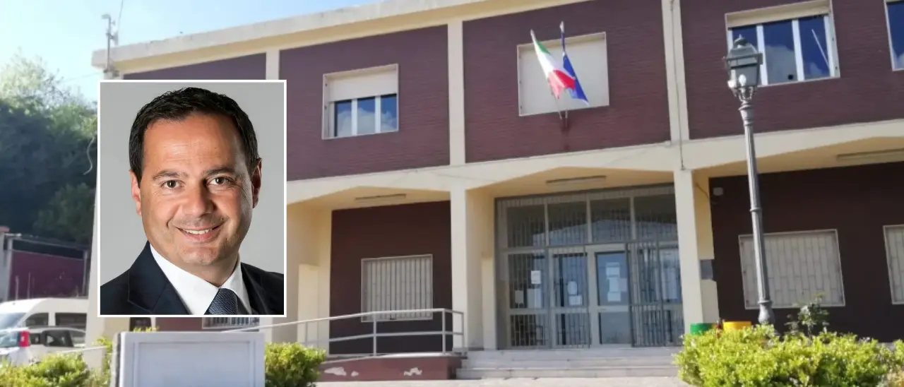 Jonadi, Arena incalza il sindaco Signoretta: «La foto di cantiere sui social non è un'opera conclusa»\n