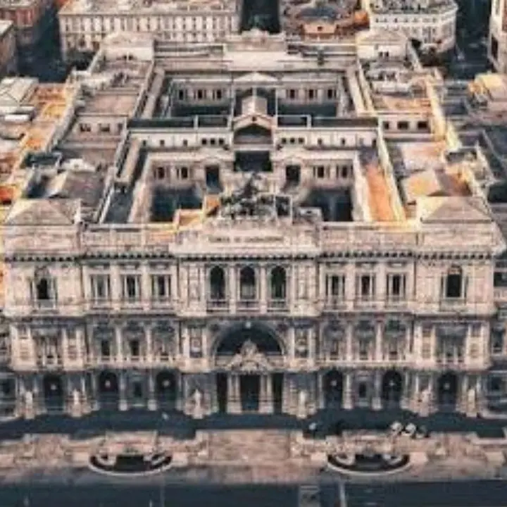 Massoneria e dipendenti pubblici, la Cassazione: l’appartenenza va comunicata anche senza conflitti concreti\n