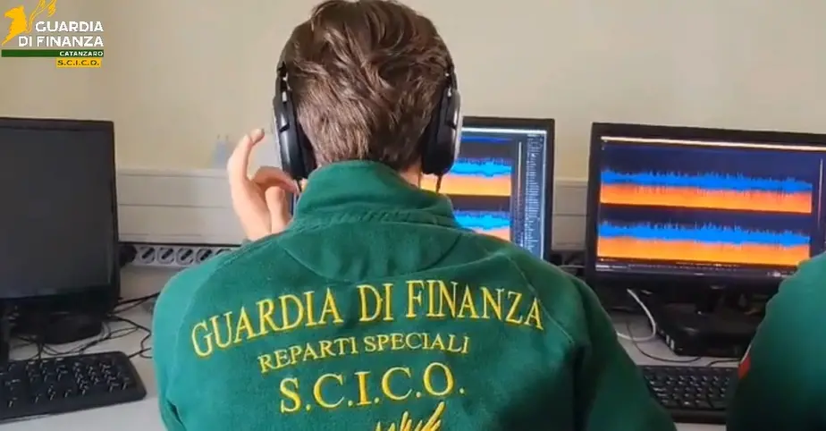 Aste, truffe sui fondi agricoli e riciclaggio con l’ombra della ‘ndrangheta, blitz a Catanzaro: arrestati imprenditori e un avvocato\n
