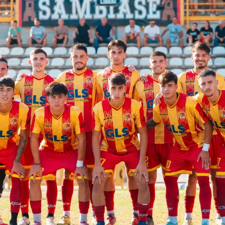Serie D, esordio col botto per il Sambiase: nel finale Grisley stende il Gela. Finisce 2-1\n