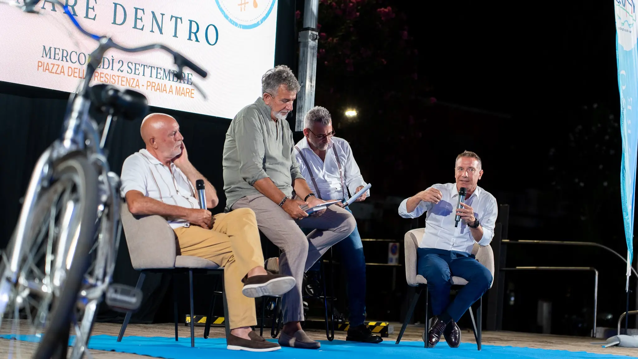 <p>Mare sporco in Calabria, non è solo colpa della <span style=\"color:hsl(0, 75%, 60%);\">maladepurazione</span>. Falvo: «Il dito non va puntato in una sola direzione»</p>